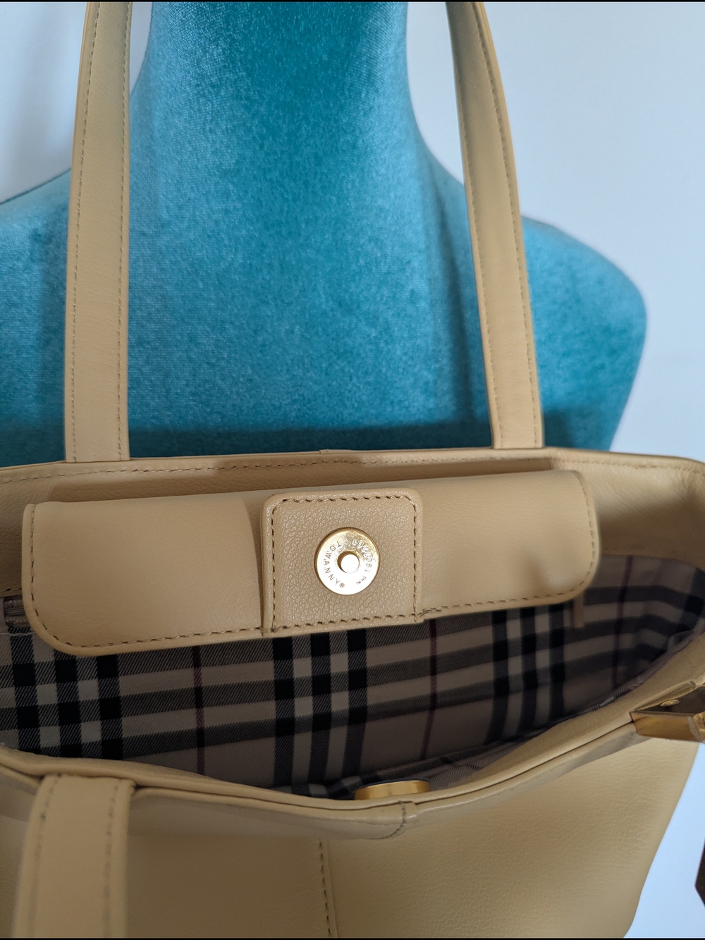 Burberry Leather Tan Handbag - Picture 8 of 13